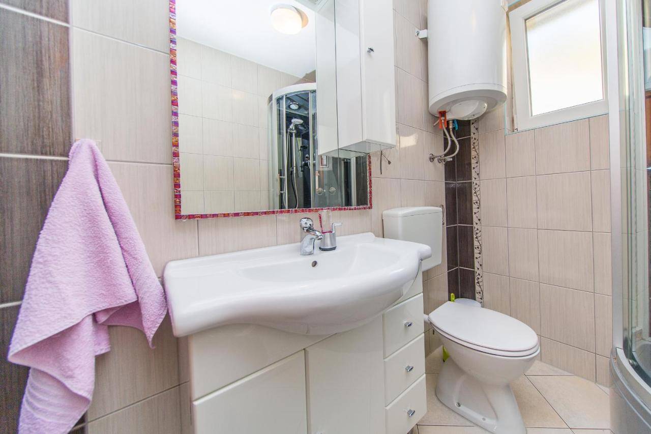 Apartment Luni ล็อควา โรโกซนิตซา ภายนอก รูปภาพ
