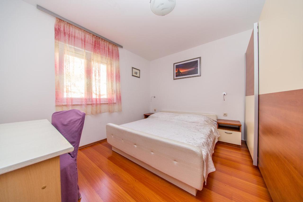 Apartment Luni ล็อควา โรโกซนิตซา ภายนอก รูปภาพ