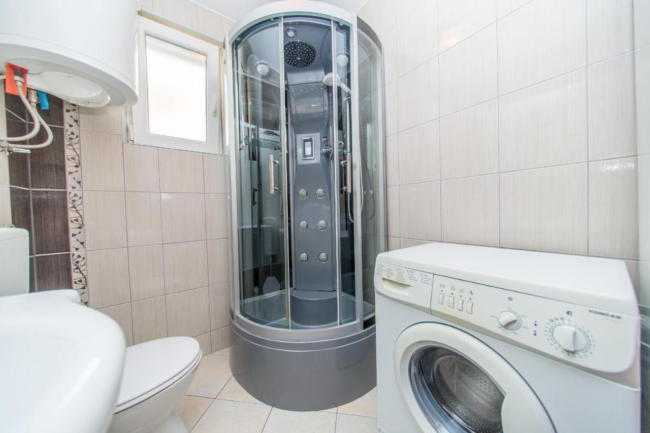 Apartment Luni ล็อควา โรโกซนิตซา ภายนอก รูปภาพ