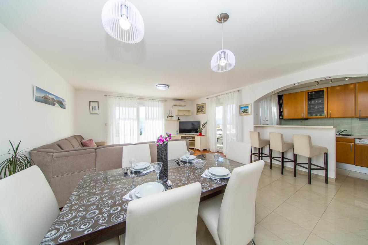 Apartment Luni ล็อควา โรโกซนิตซา ภายนอก รูปภาพ