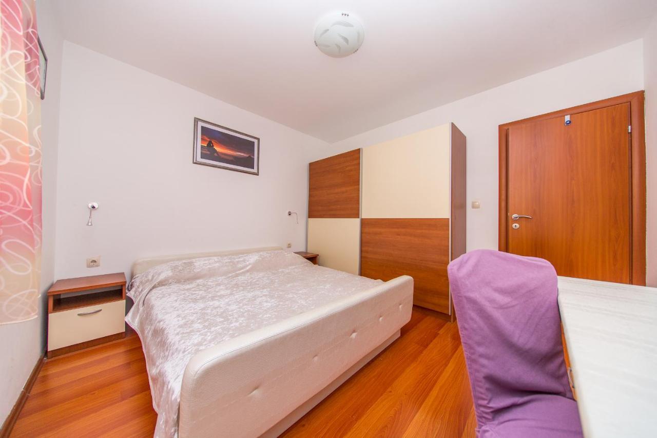 Apartment Luni ล็อควา โรโกซนิตซา ภายนอก รูปภาพ